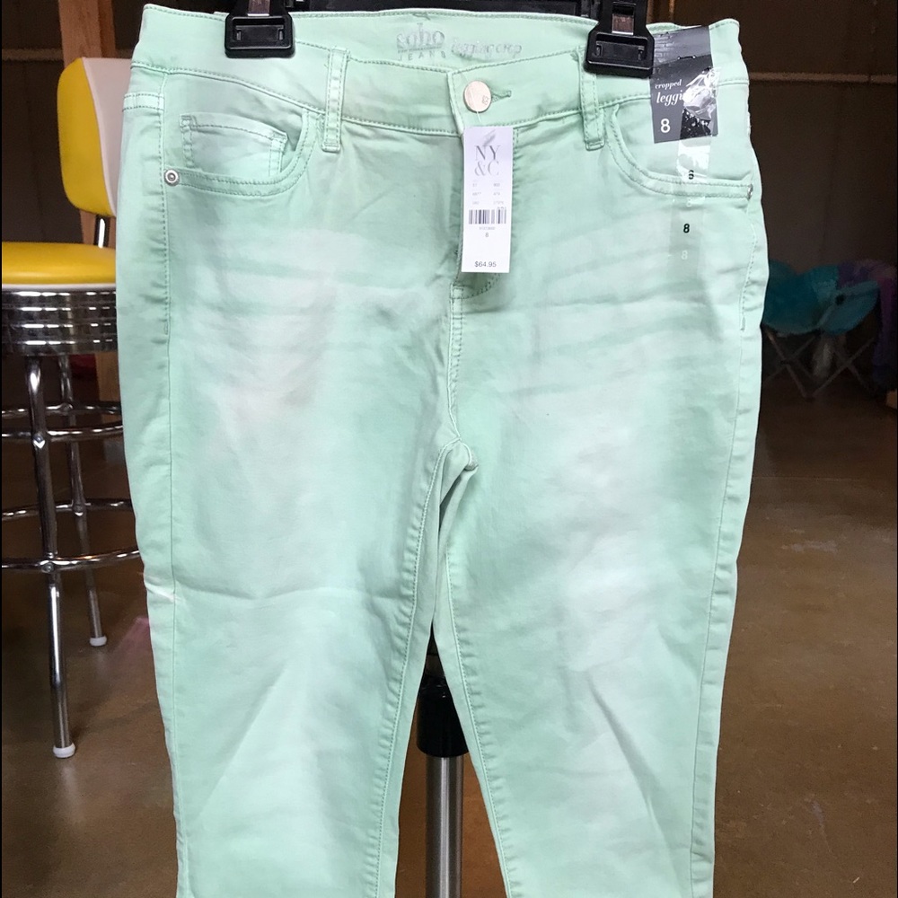New York and Company Cropped Jeans